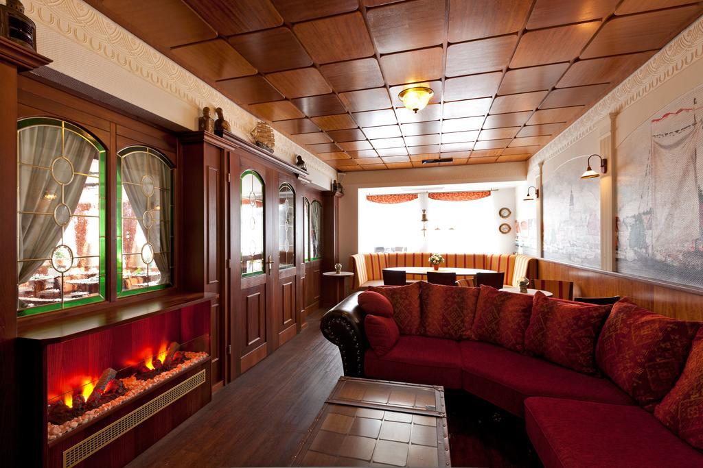 Hotel Fuer Dich Waren  Exteriör bild