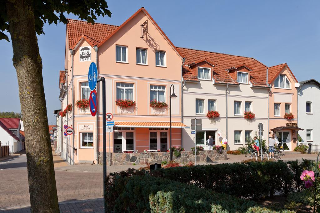 Hotel Fuer Dich Waren  Exteriör bild