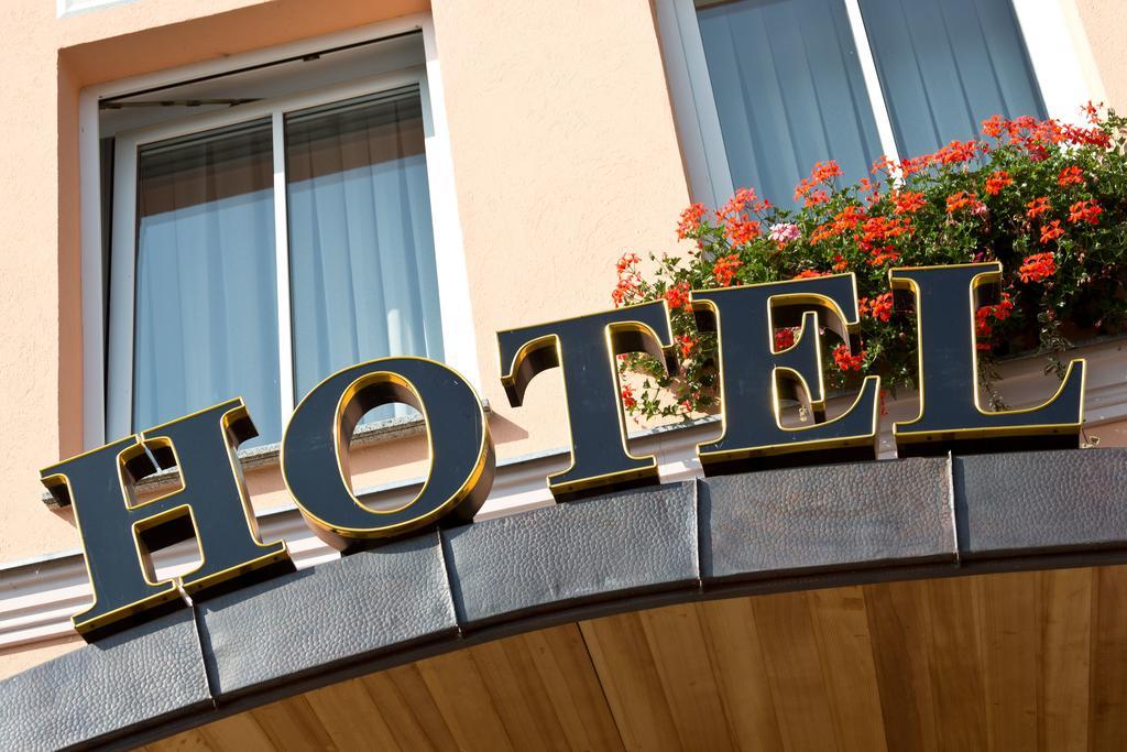 Hotel Fuer Dich Waren  Exteriör bild