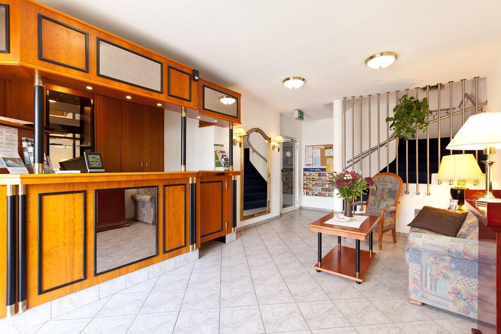 Hotel Fuer Dich Waren  Exteriör bild